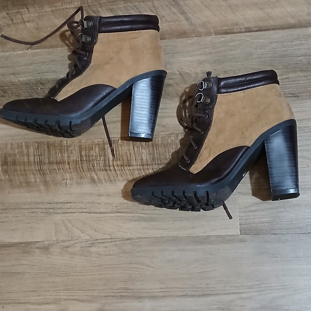 Qupid Stylish Brown Ankle Boots